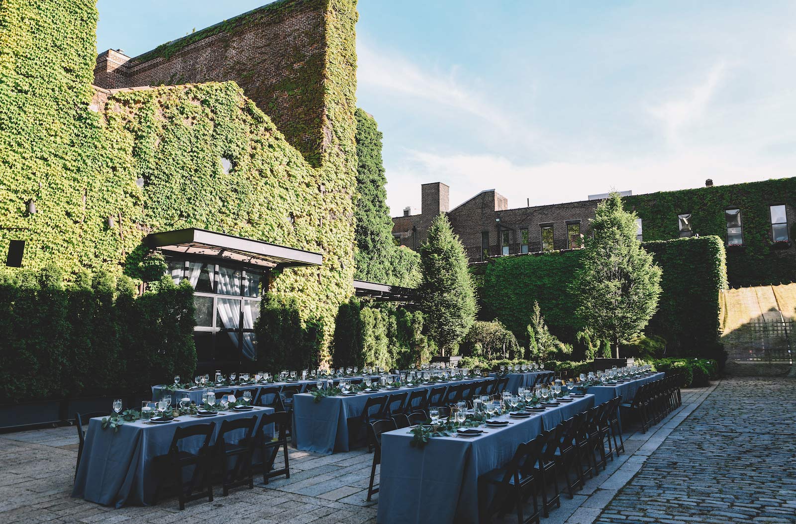 2019 summer wedding reception at The Foundry LIC