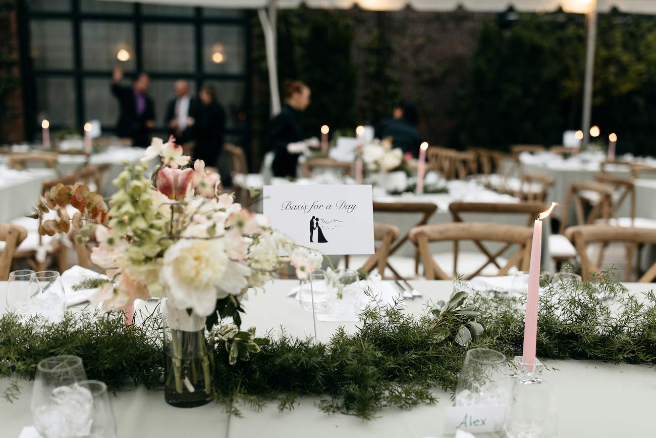 2018 Bonbite catering wedding reception table setting at The Foundry LIC